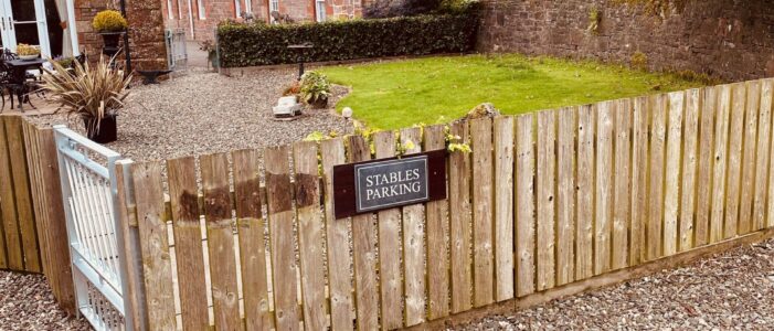 www.loanionghead.co.uk Stables Parking Loch Lomond and Trossachs National park